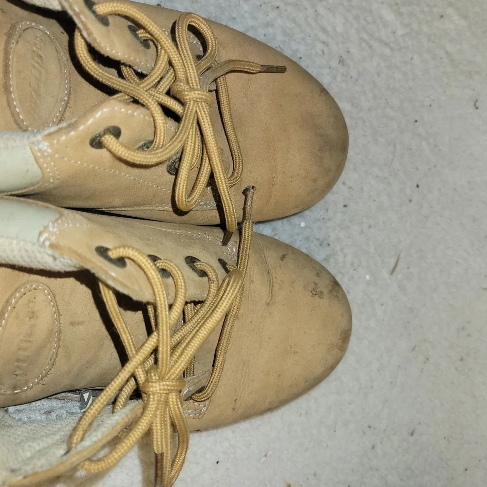 Lugz Tan Nubuck Leather Work Shoes Men's 9 Lace Up Low Ankle Boots‎